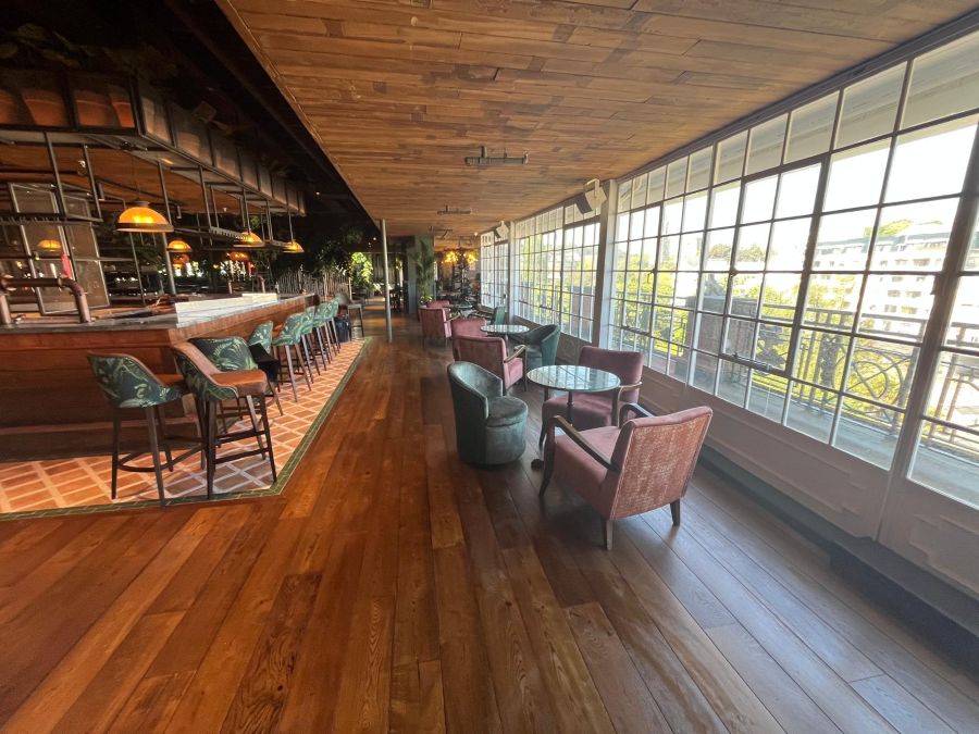 Restaurant Builders Sparkle Clean